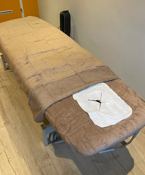 Calmeo Massage Studio est un centre de massage ouvert le dimanche à Namur - sur rendez-vous